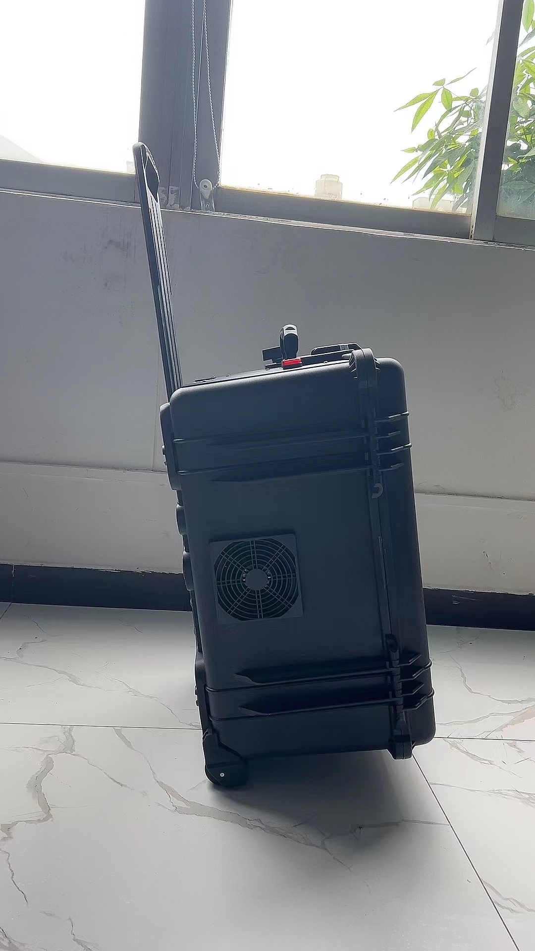 武夷山手拉箱型移动通信干扰器